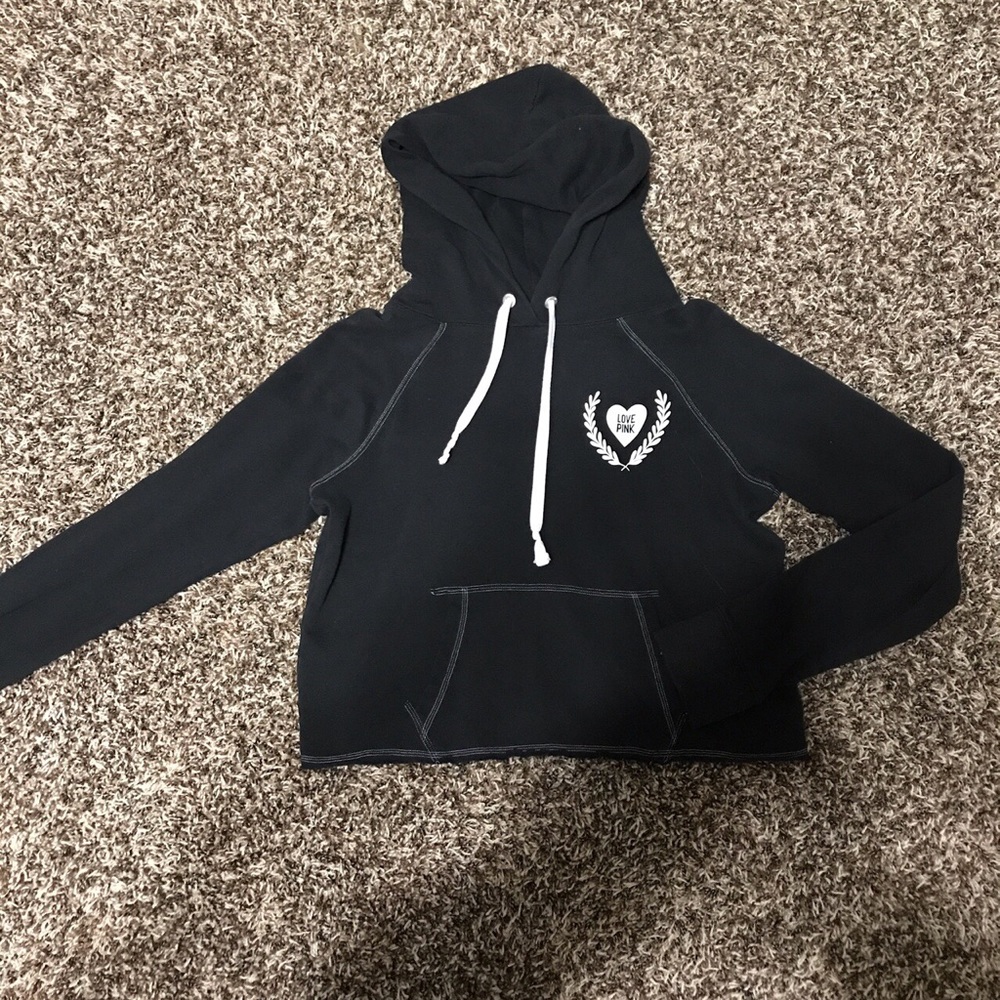 cropped sweatshirt